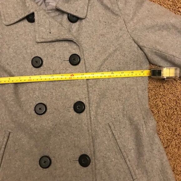 Old Navy Womens Fall Winter Gray Coat. Size Medium - Picture 9 of 9